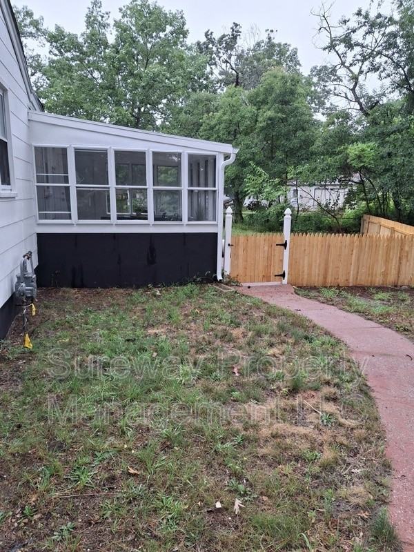 305 Shady Ter - Photo 3 of 28