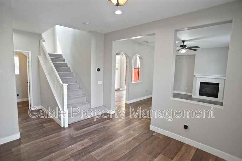 24622 Montevista Cir - Photo 6 of 20