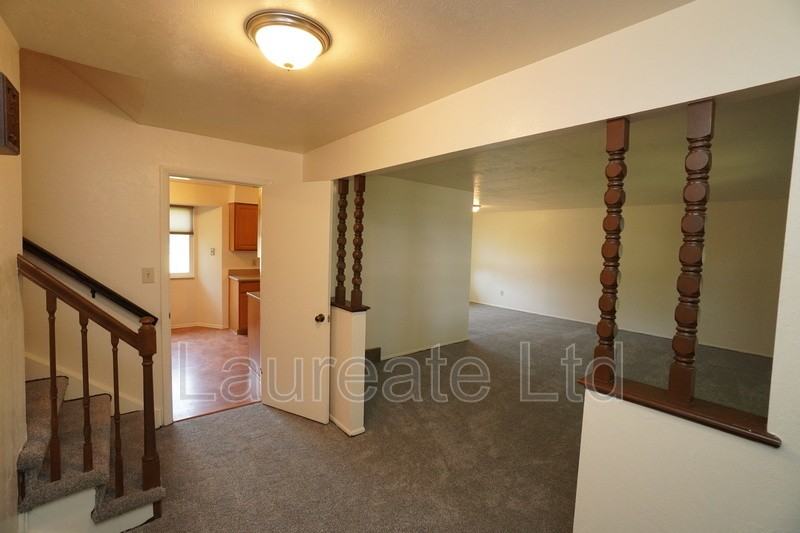 1472 W Geddes Ave - Photo 3 of 25