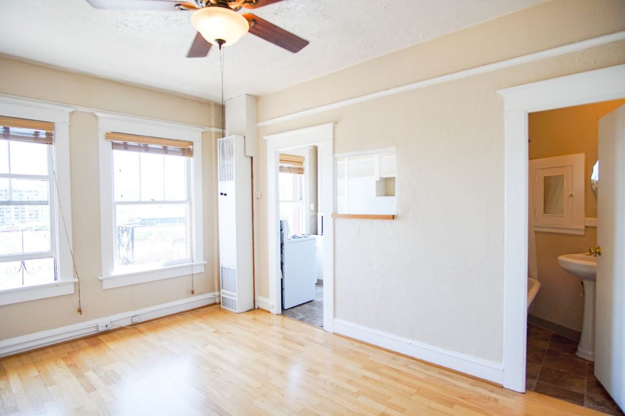 715 Sw King Ave #63 - Photo 5 of 10