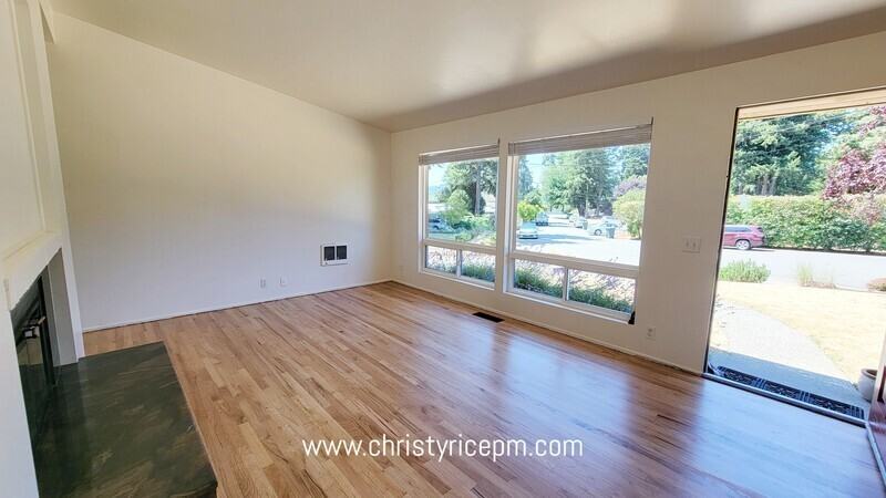 12051 Se 42nd St - Photo 5 of 20