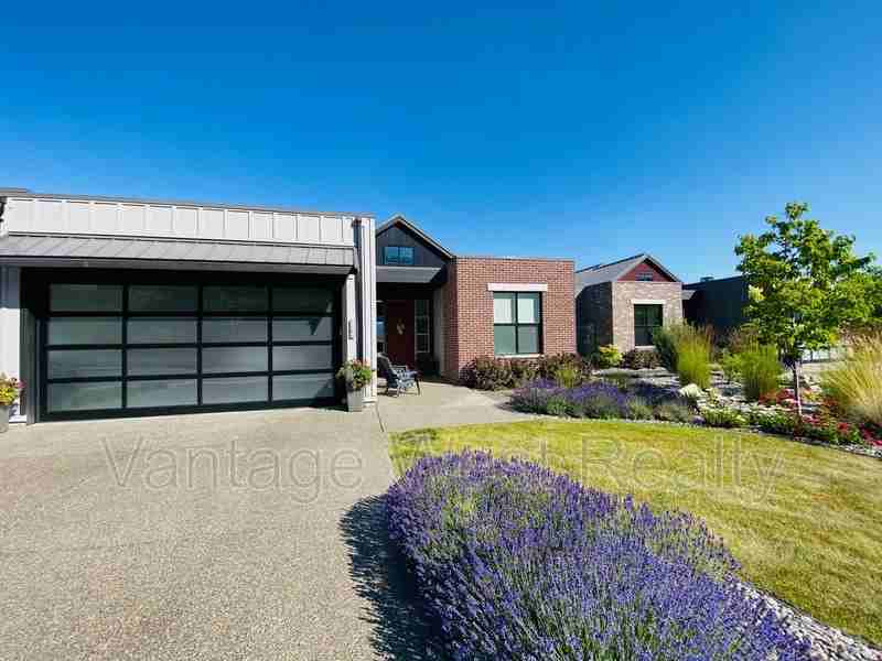 233 Ashcroft Pl - Photo 3 of 33