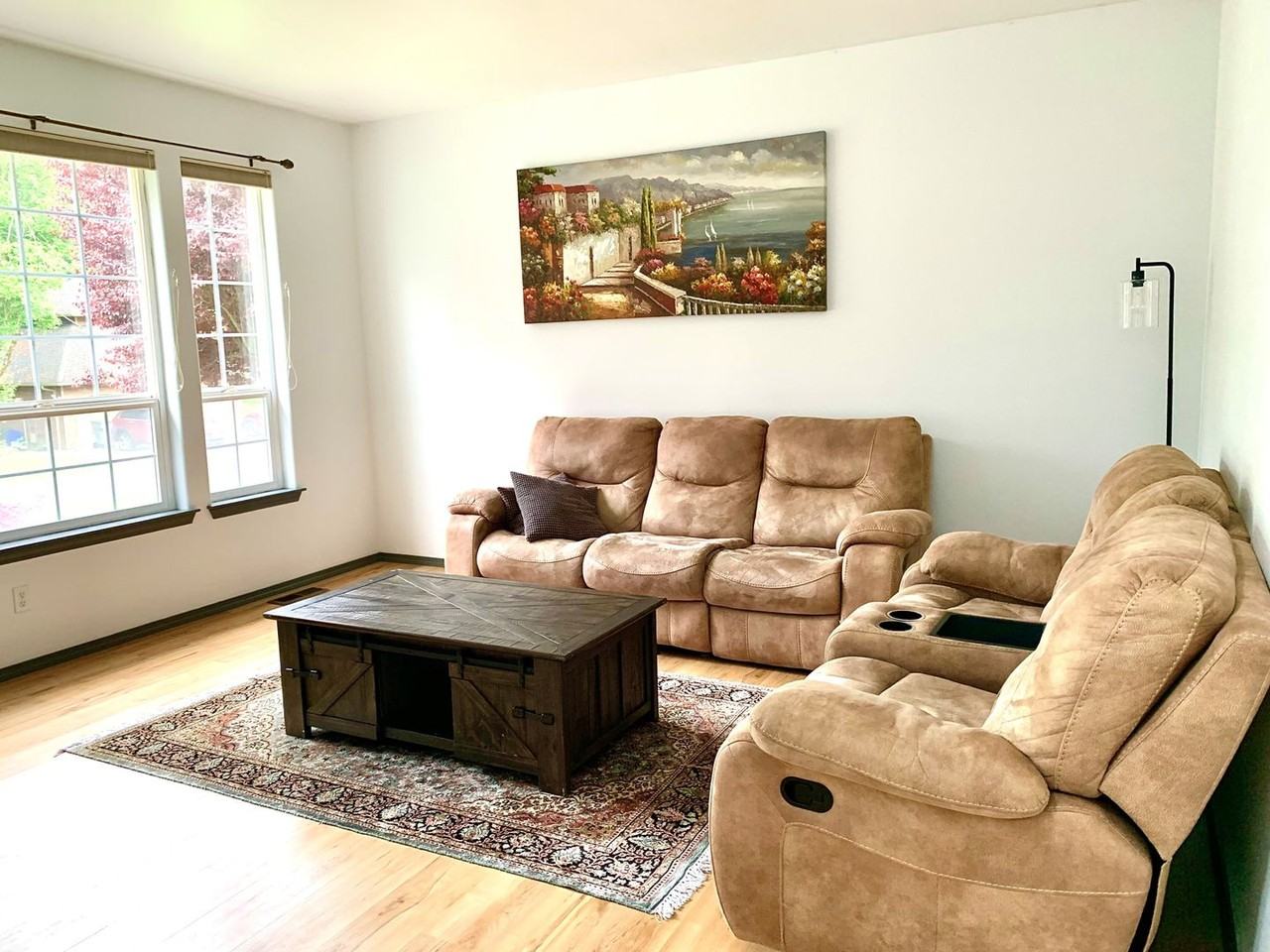 4012 Nw Flintwood Ct - Photo 2 of 18