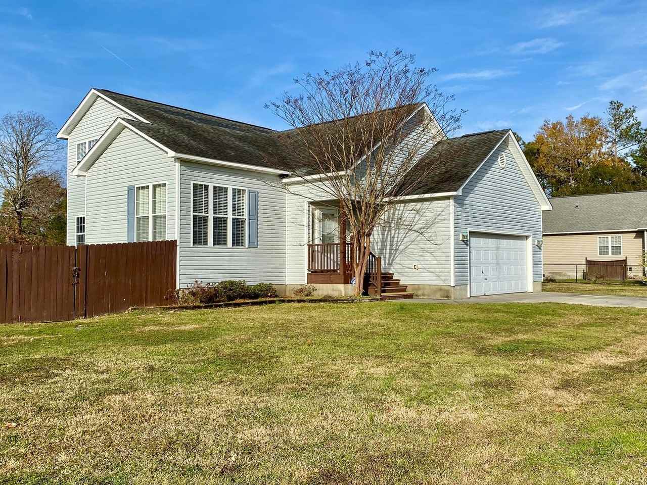 209 Oyster Ln - Photo 3 of 28