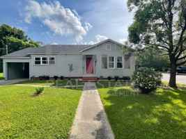 featured image of 528 Saint Julien Ave