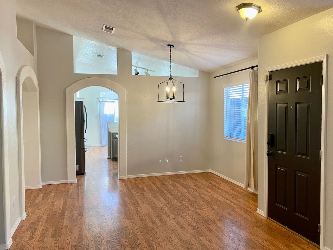 10611 Satellite St Nw - Photo 3 of 23