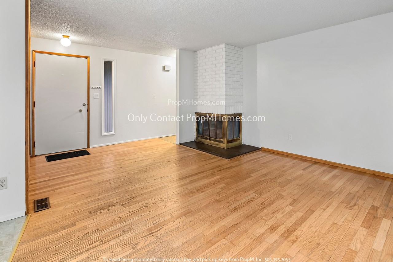 5143 Tualata Ln - Photo 6 of 27
