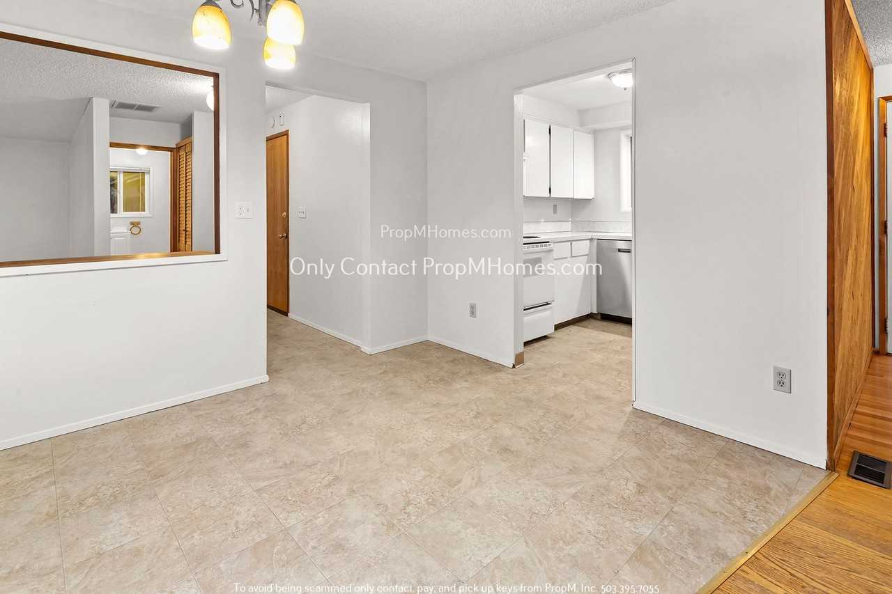5143 Tualata Ln - Photo 7 of 27