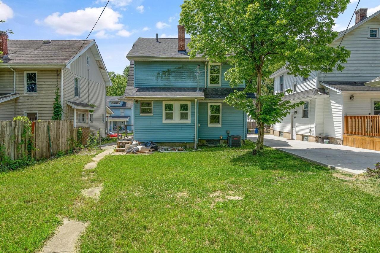 135 W Hudson Ave - Photo 4 of 34