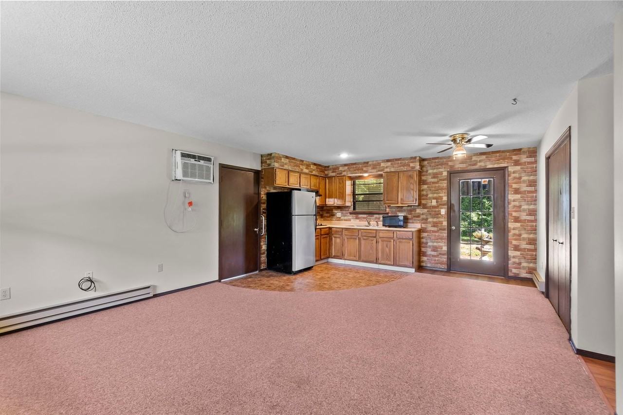 1526 Mulberry St - Photo 3 of 15
