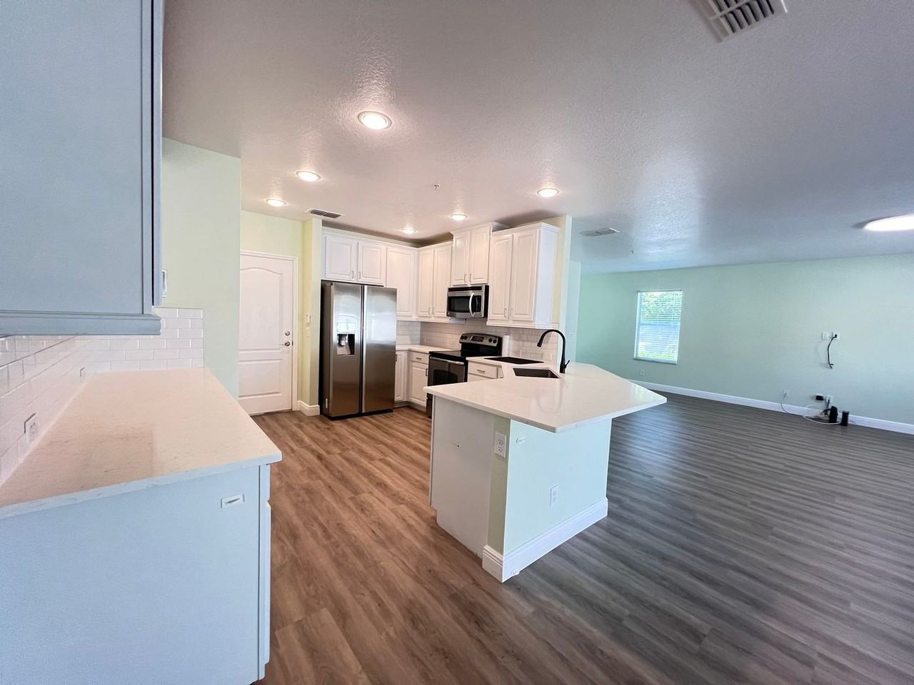 2183 Leather Fern Dr - Photo 3 of 43