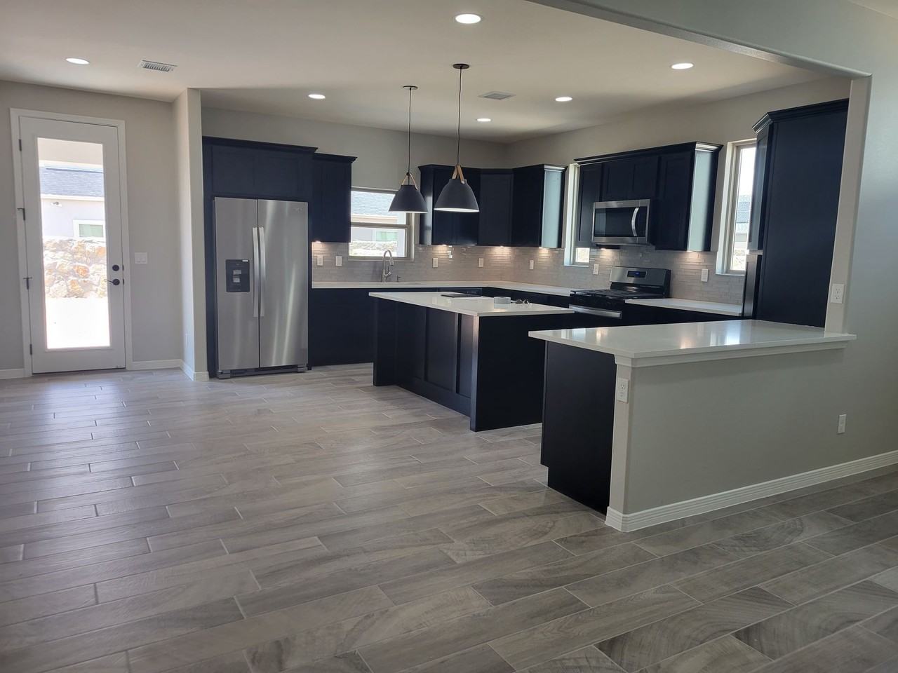 14841 Jack White Ave - Photo 5 of 50