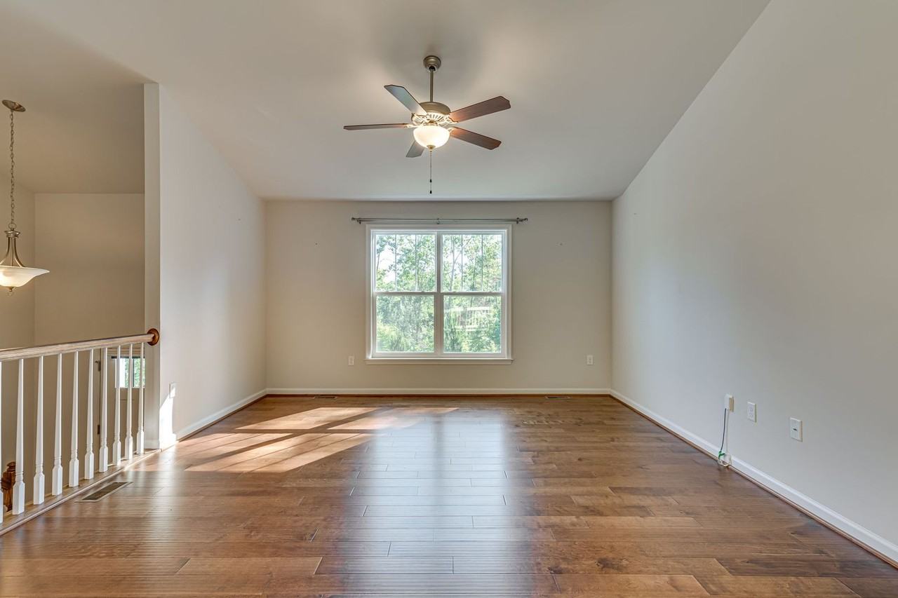 101 Rubins Walk - Photo 3 of 39
