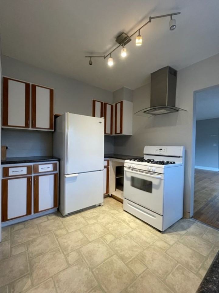 949 North 77th Street - Photo 6 of 13