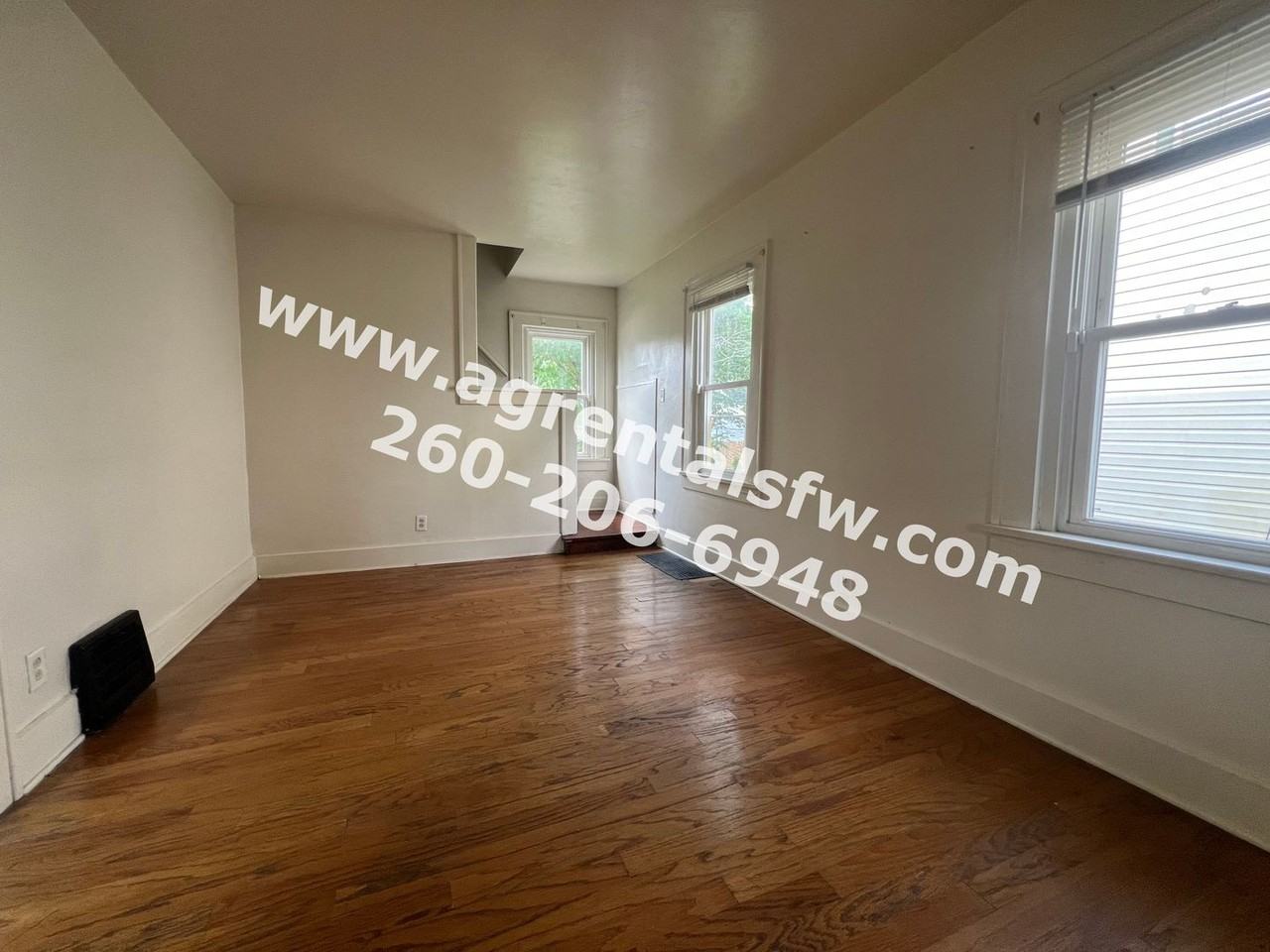 415 W Branning Ave - Photo 2 of 13