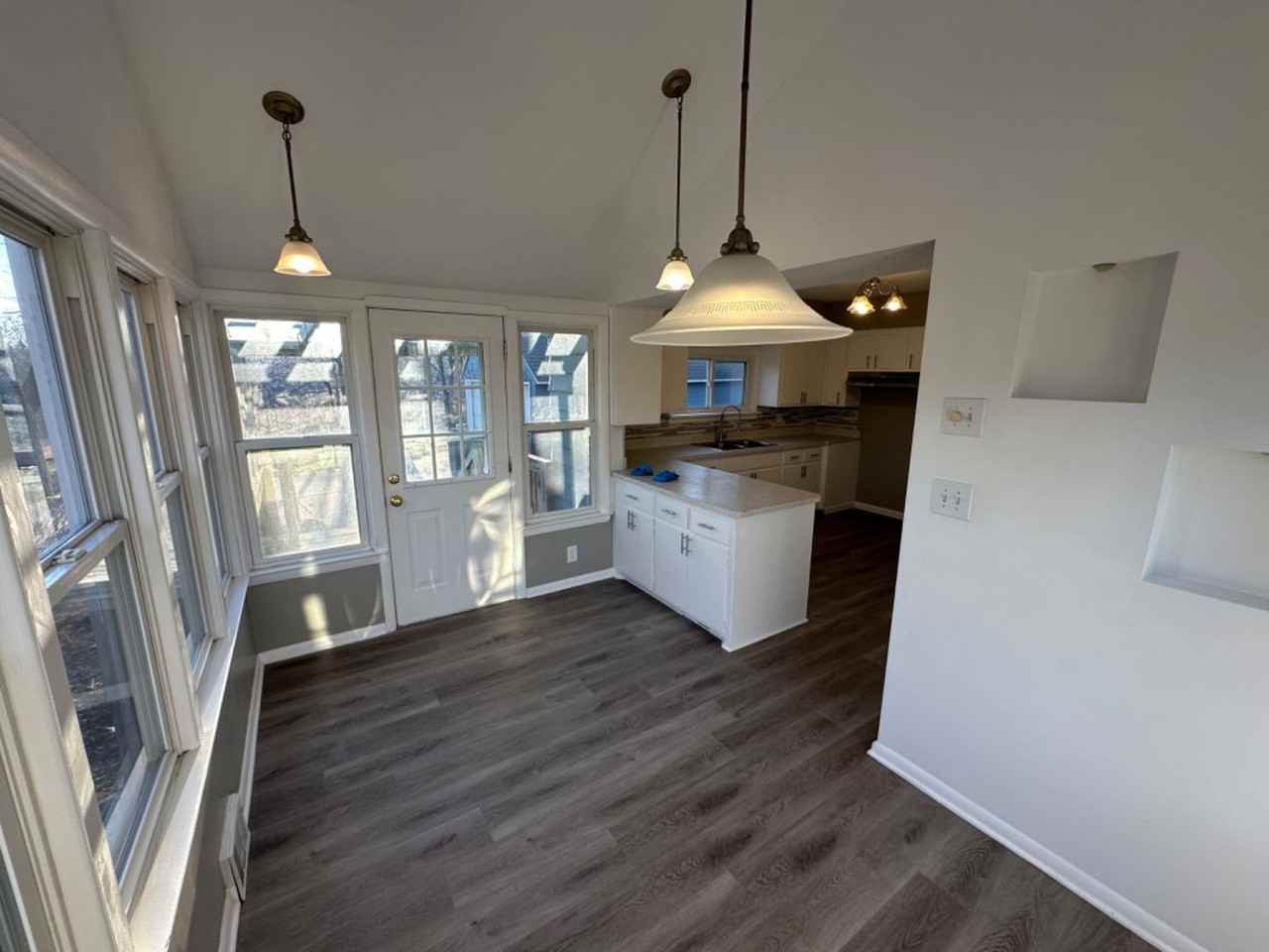 3527 S Racine Ave - Photo 2 of 11