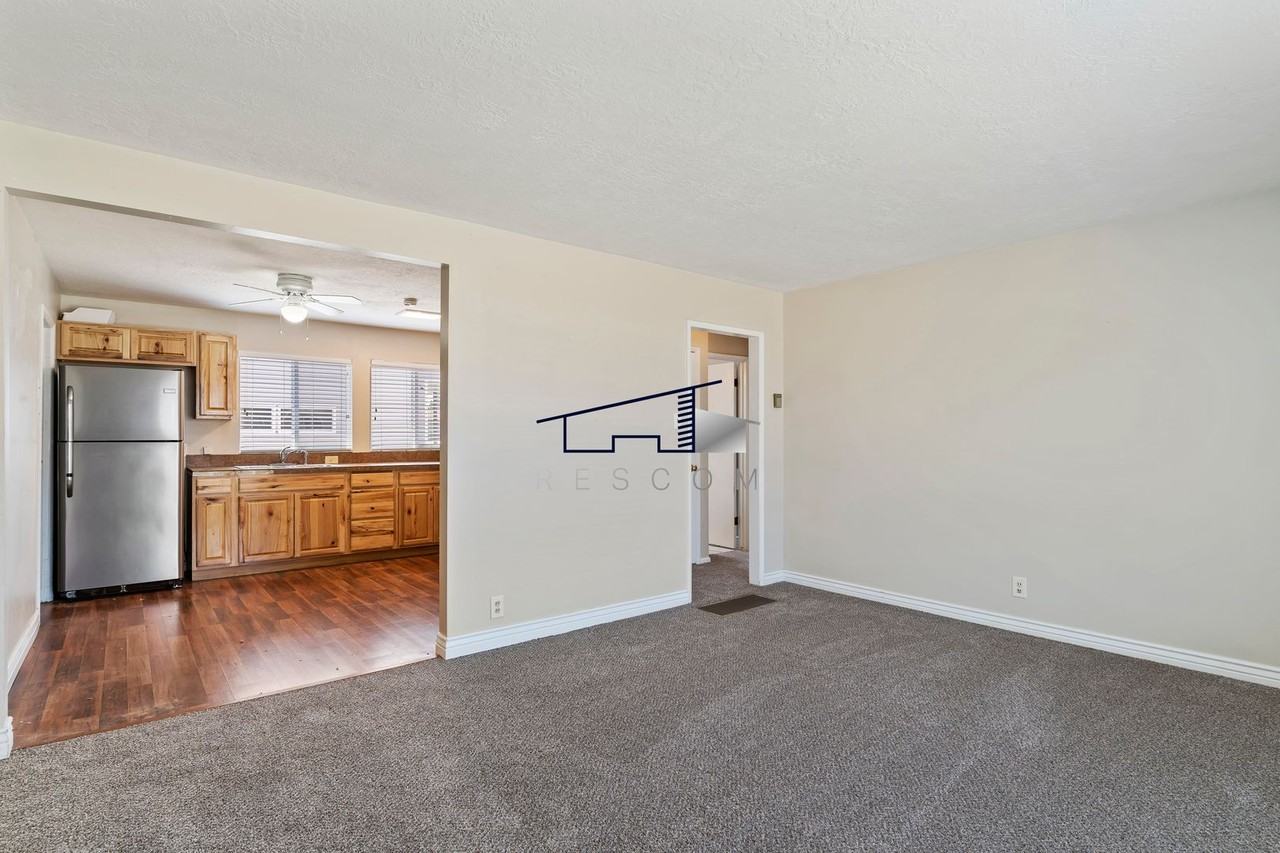 167 Navy Way - Photo 4 of 25