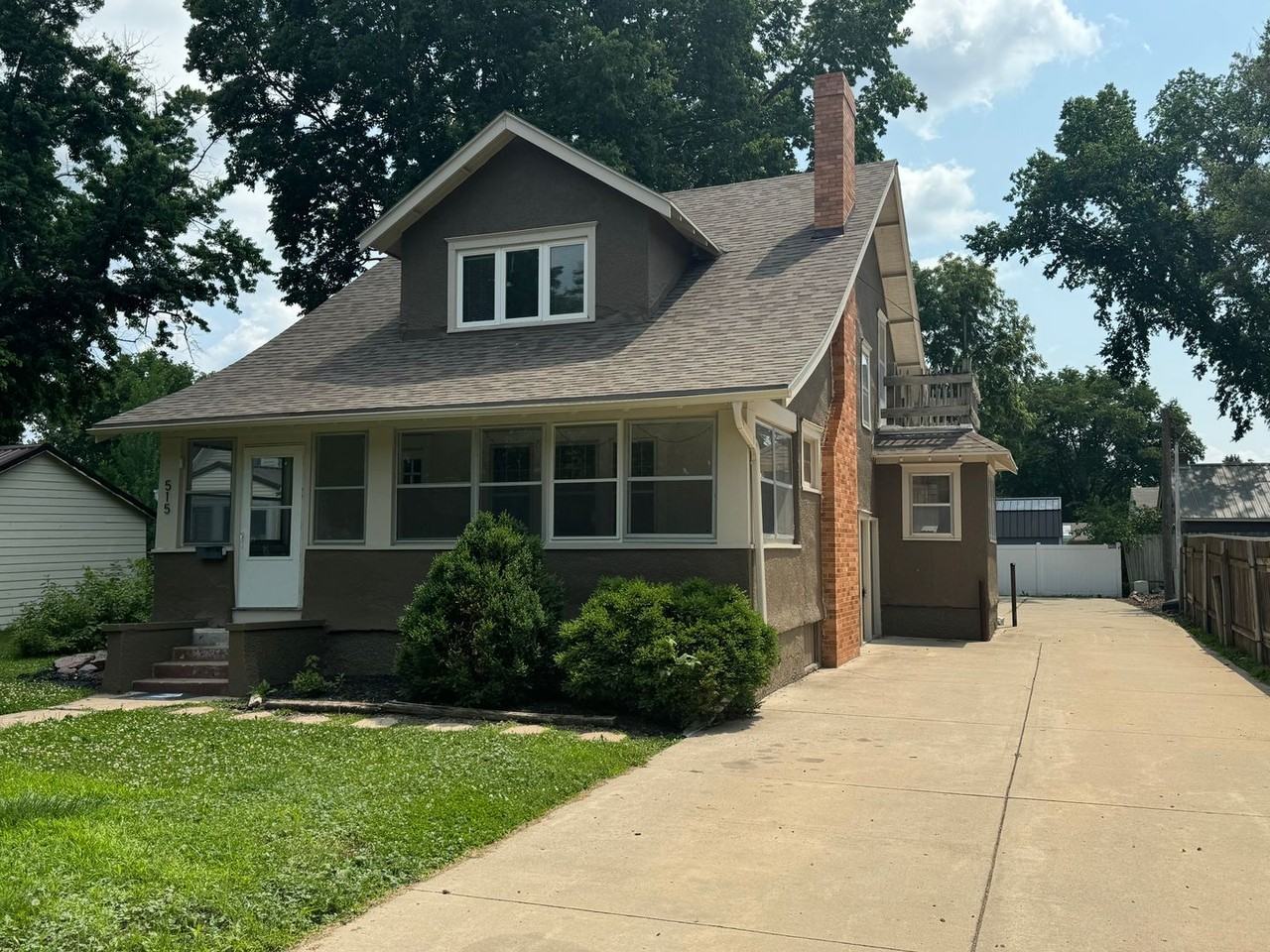 515 E Main St - Photo 2 of 16