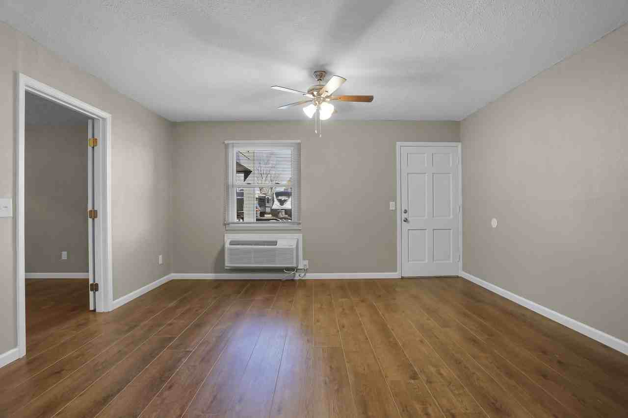 Sunshine Apartments - Photo 6 of 18