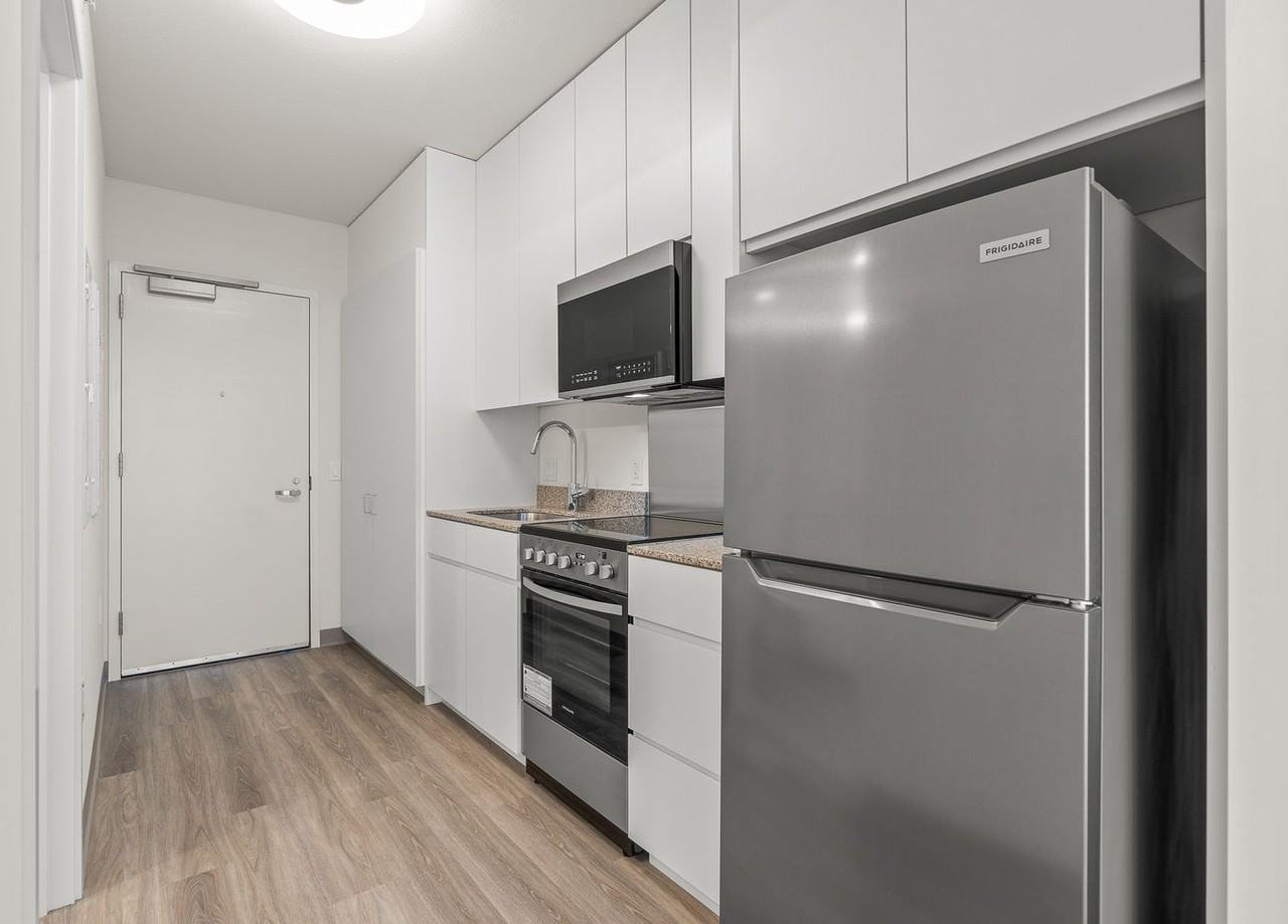 1390 Kapiolani Blvd #1308 - Photo 2 of 8