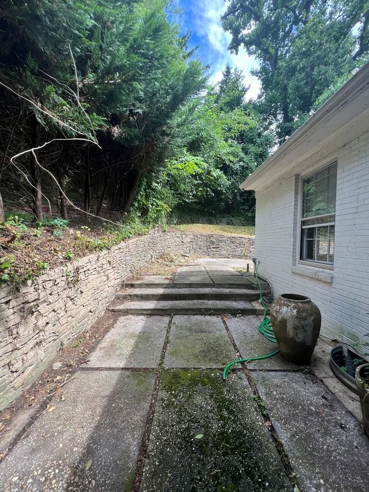 4905 Klingle St Nw ##Nw - Photo 3 of 27