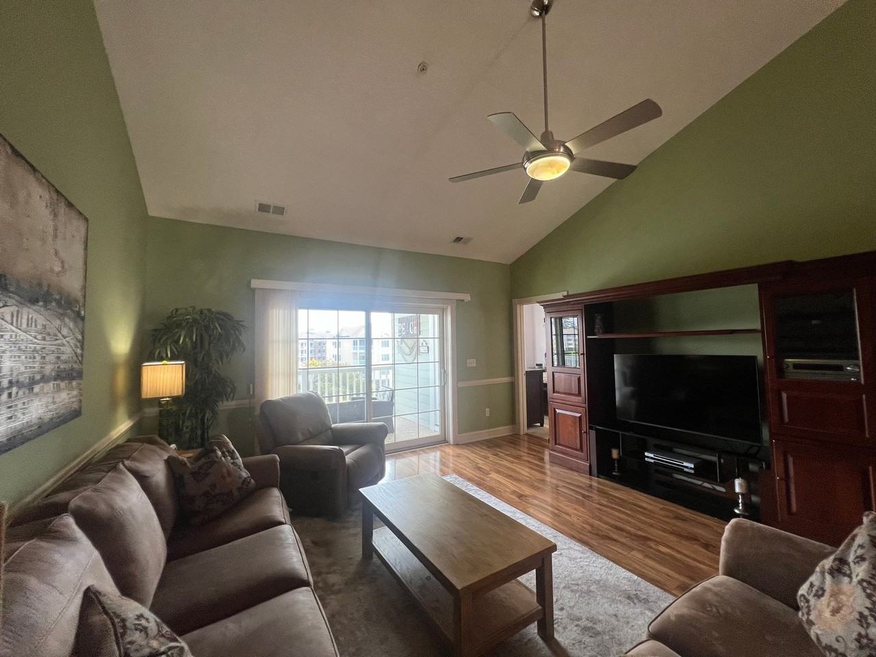 4887 Luster Leaf Cir #402 - Photo 7 of 17