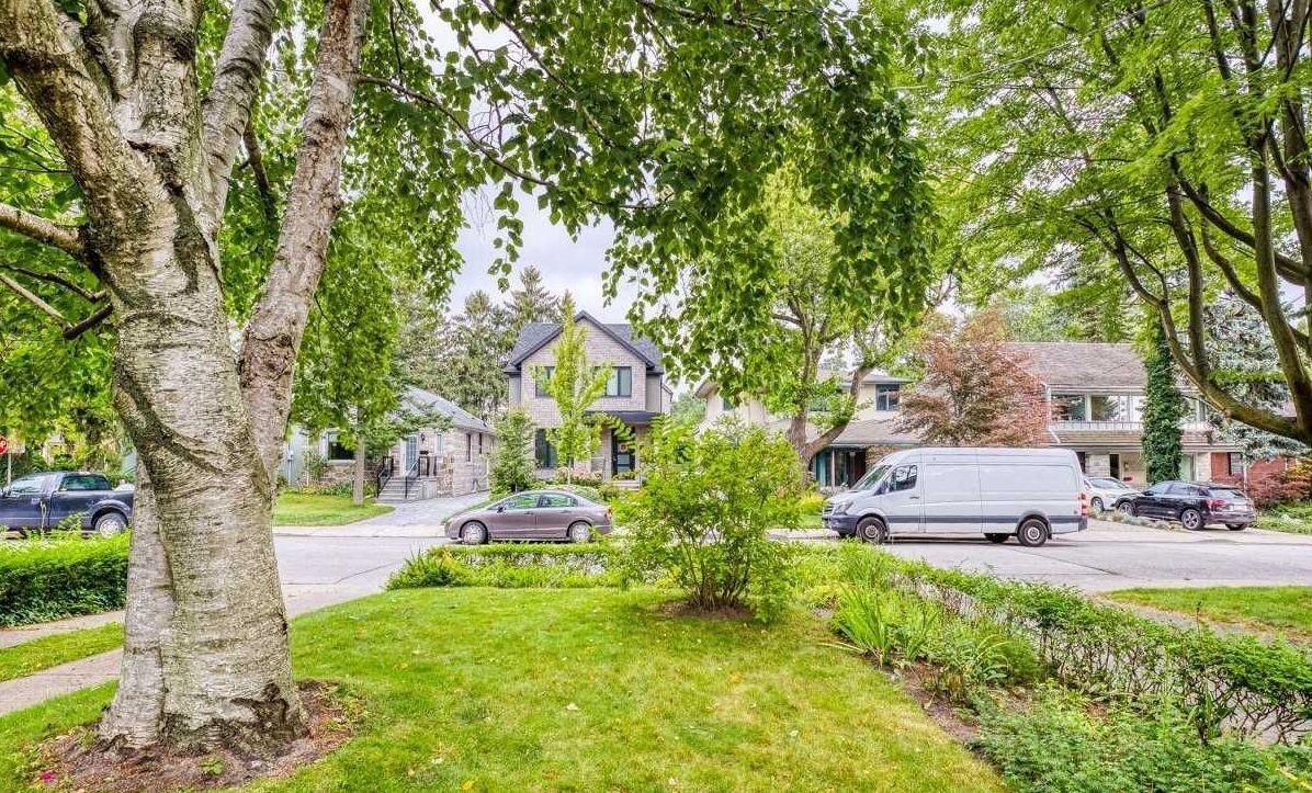 17 Ellis Gardens - Photo 3 of 24