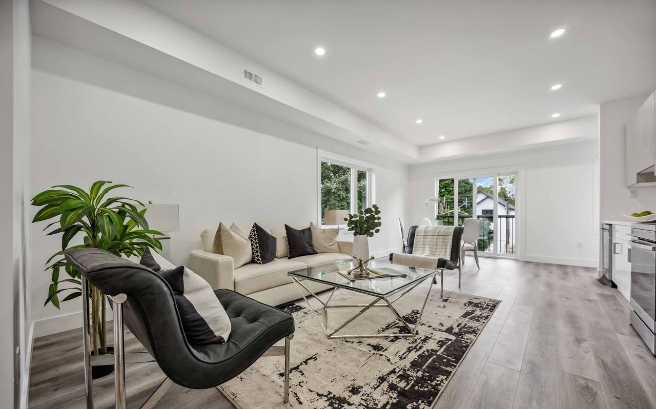 19 Hatfield Crescent #201