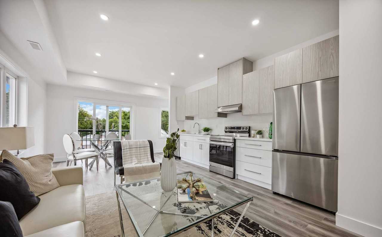 19 Hatfield Crescent #201 - Photo 5 of 14