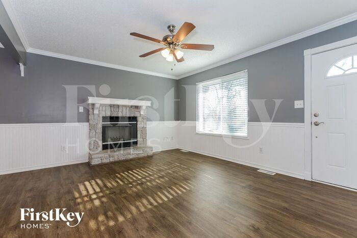 110 Brent Rd - Photo 3 of 15