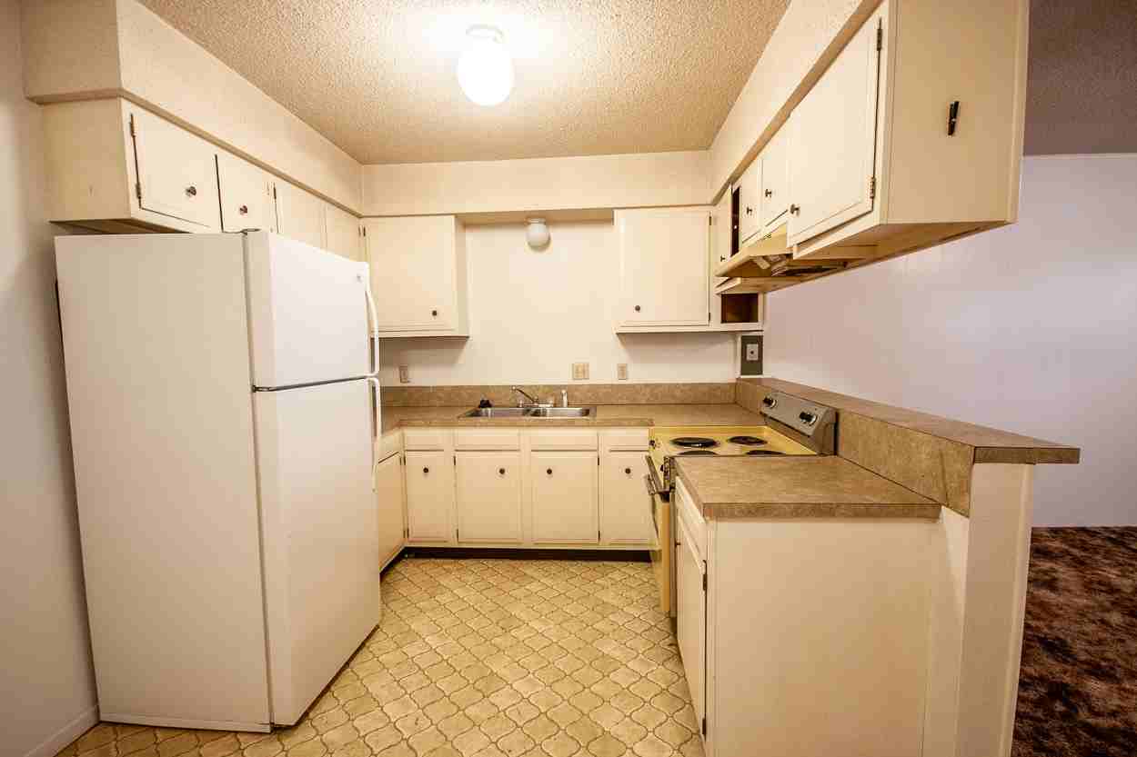 1928 W 21st St #24 - Photo 7 of 12