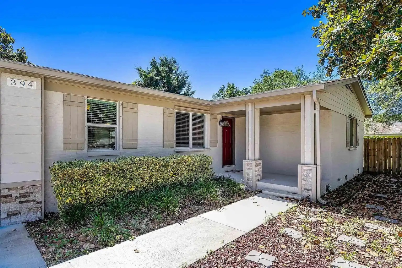 394 Rosewood Avenue #NA - Photo 3 of 33