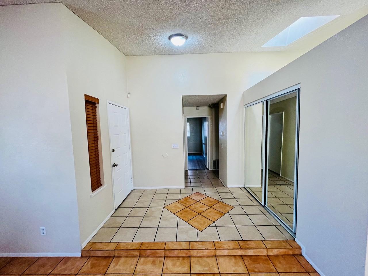 1153 E Avenue J6 #NA - Photo 2 of 20