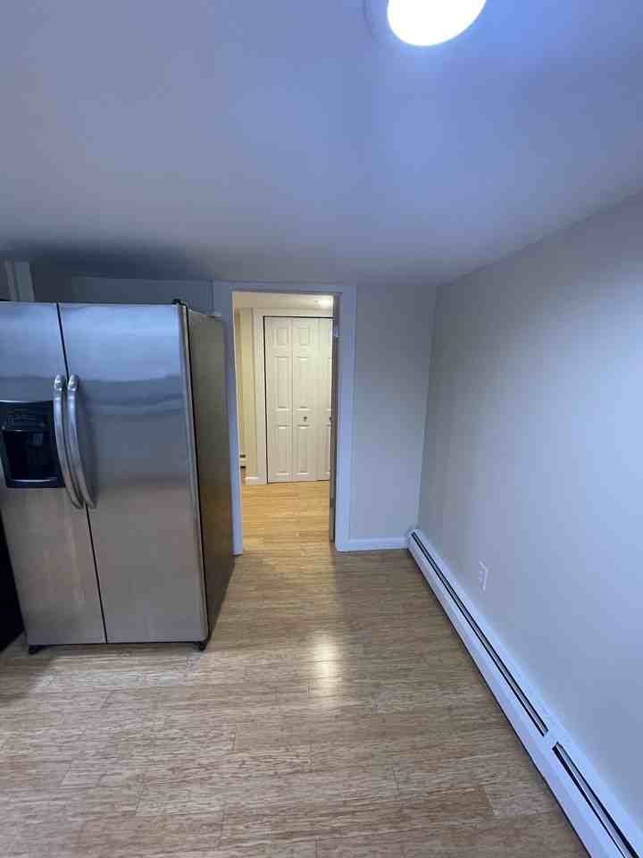 60 Park St #2 - Photo 6 of 19