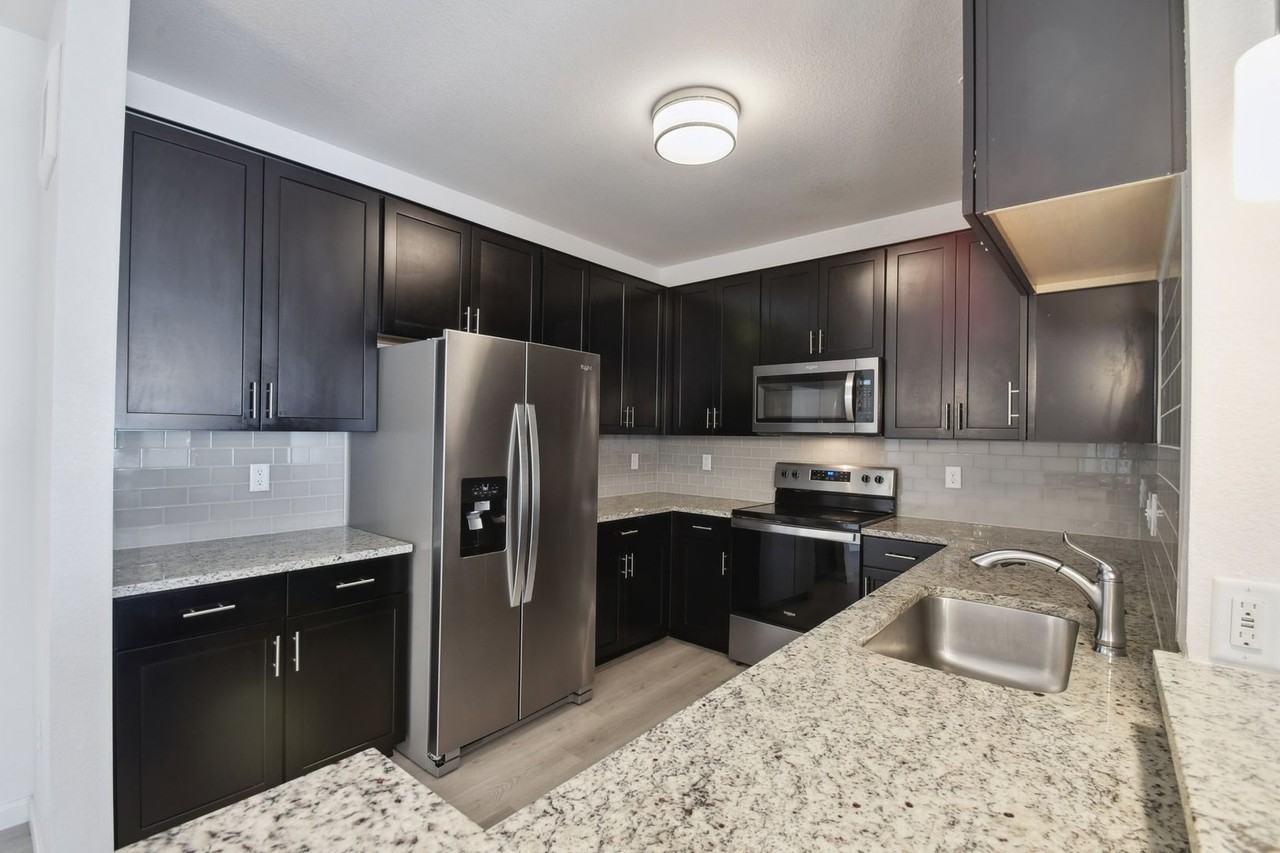 15700 E Jamison Dr #5-208 - Photo 5 of 26
