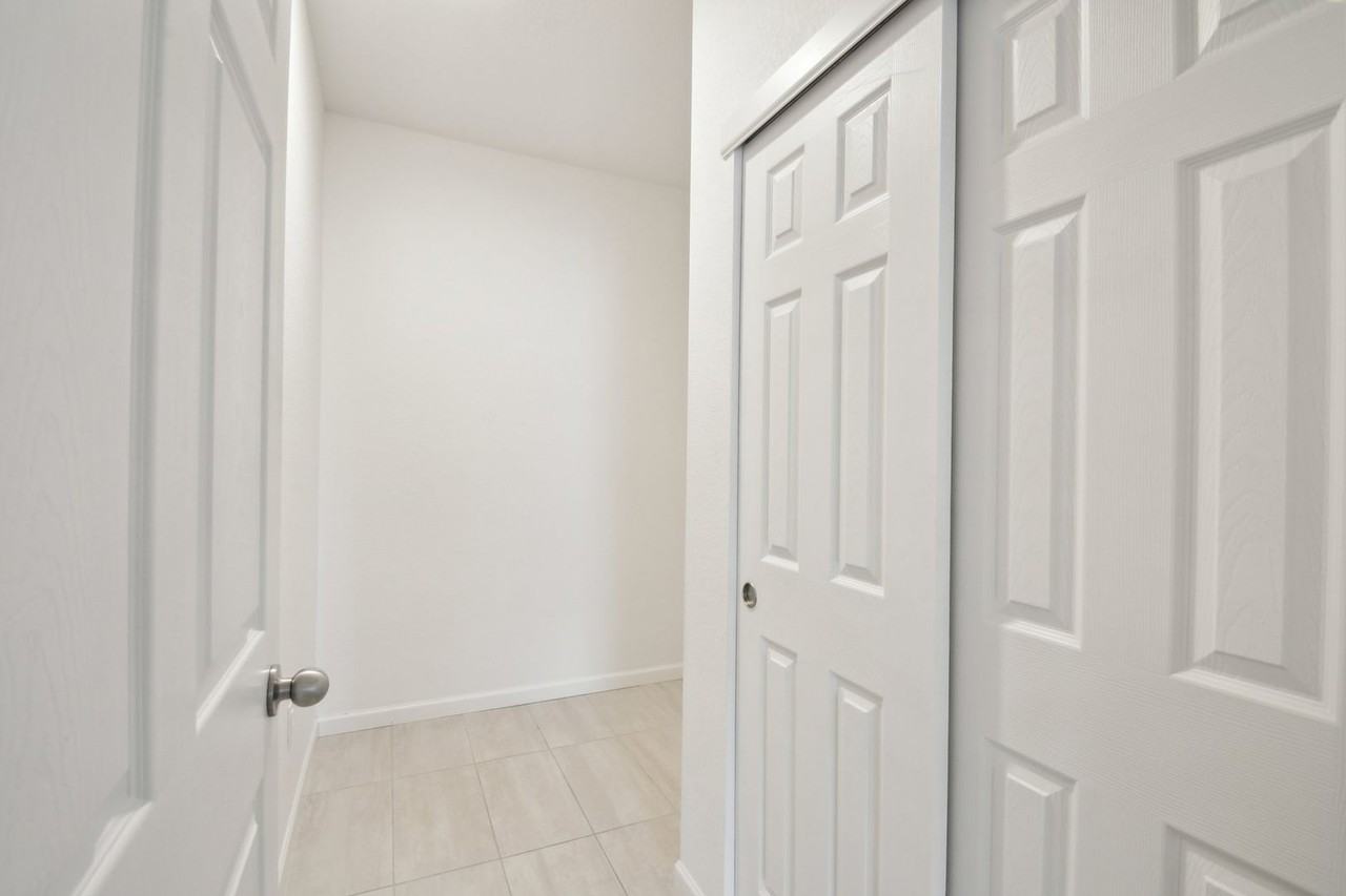 15700 E Jamison Dr #5-208 - Photo 7 of 26