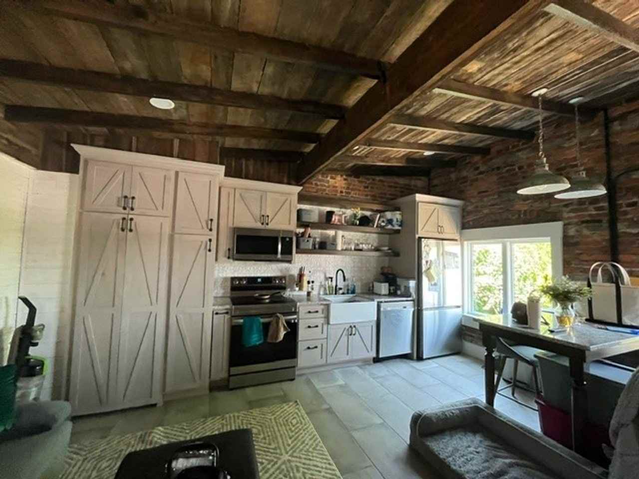 260 N 22nd St - Photo 4 of 8