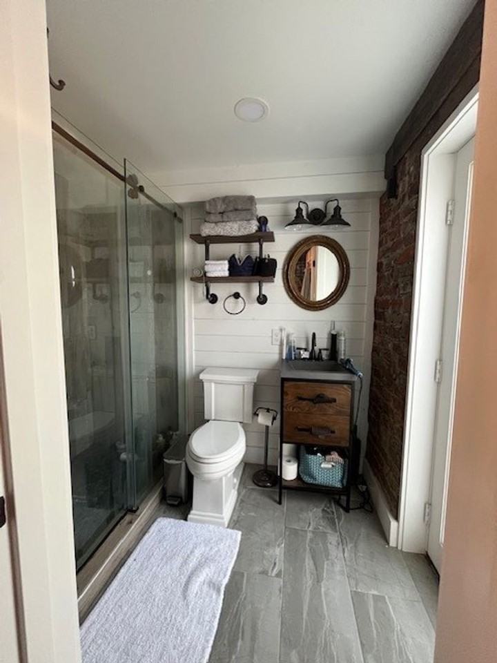 260 N 22nd St - Photo 7 of 8