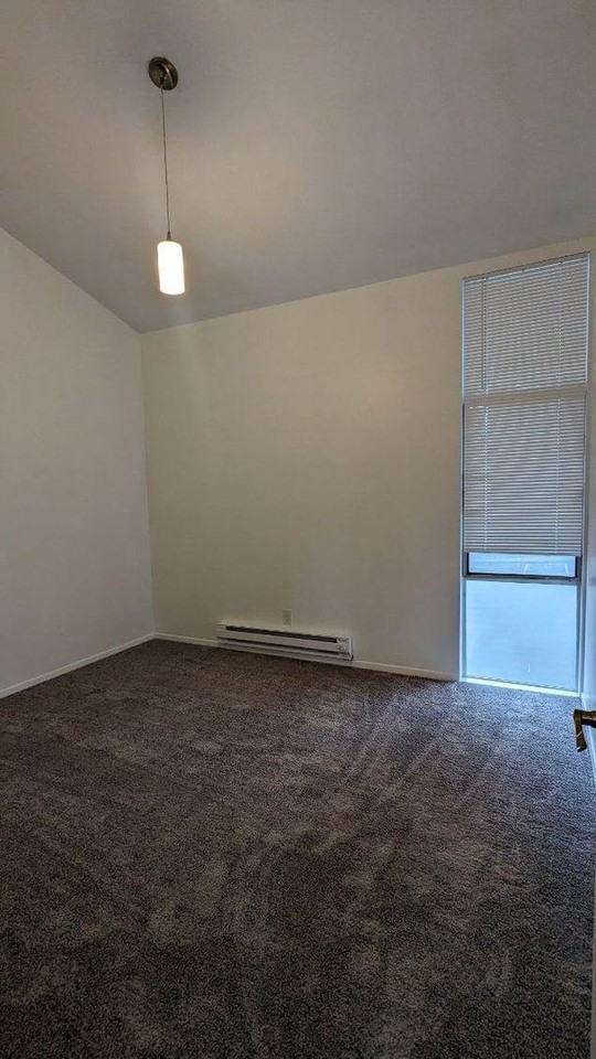 Garden Square Apartments LLC - Photo 3 of 8