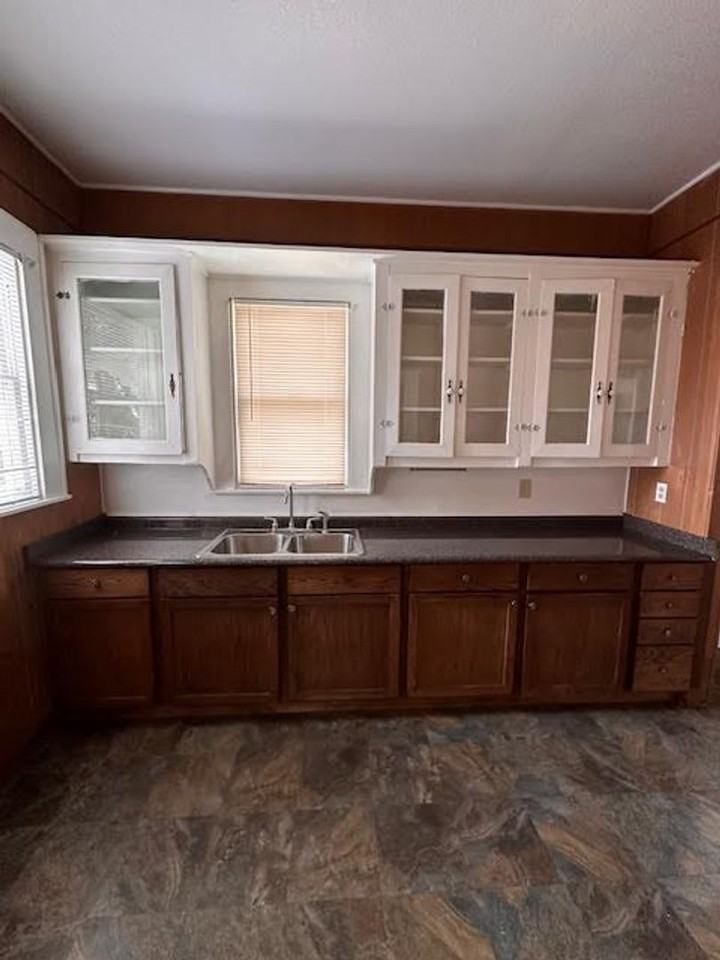 2724 Bosque Blvd - Photo 4 of 21