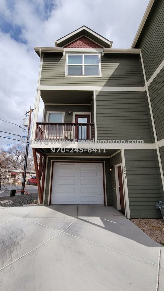 1024 Colorado Ave - Photo 3 of 11