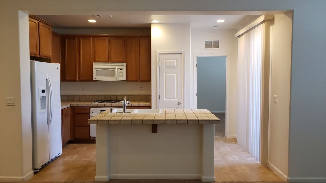 1840 Wind Ranch Rd #C - Photo 7 of 24