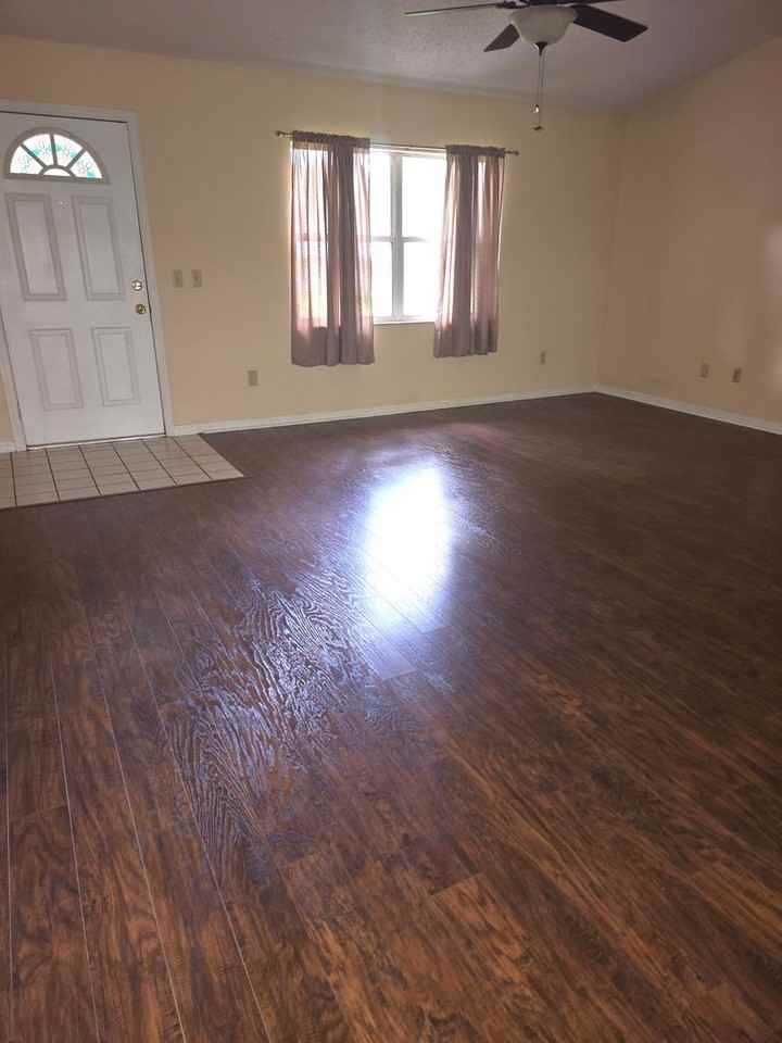 4999 S Alden Ave - Photo 2 of 12