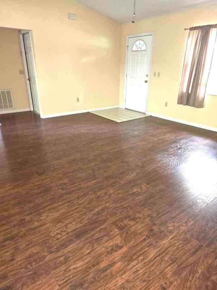 4999 S Alden Ave - Photo 3 of 12