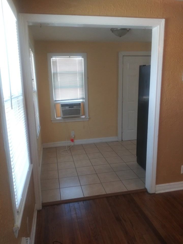 4205 S Tyler St Frnt - Photo 3 of 10