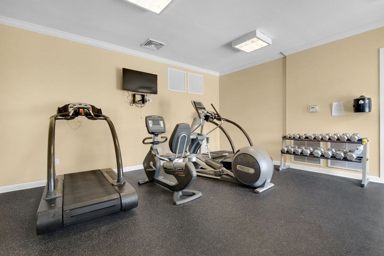 1702 Conservation Trl - Photo 3 of 26