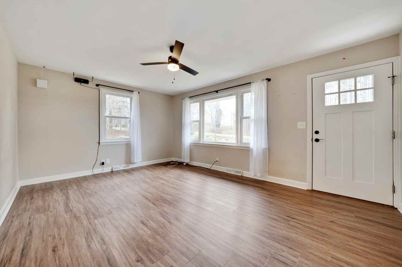 4606 Red Mountain Rd - Photo 2 of 12