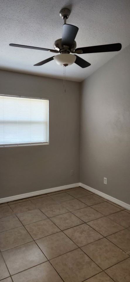 1053 Audrey Dr - Photo 7 of 14