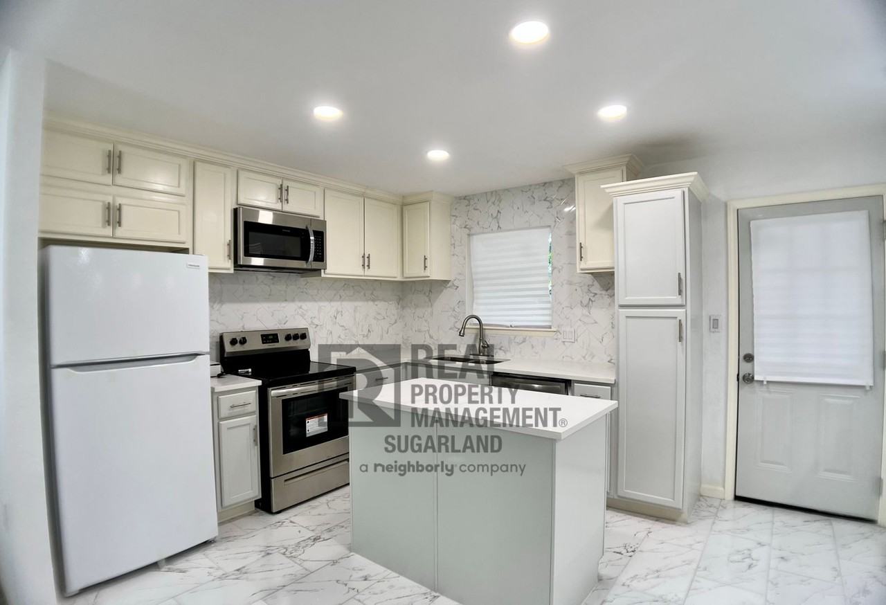 10527 Westedge Dr - Photo 6 of 25