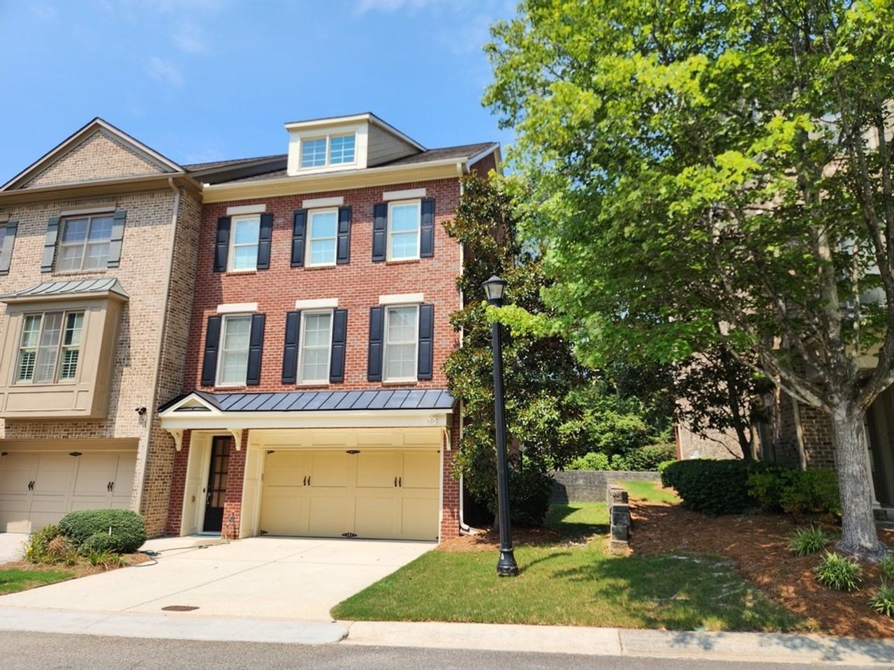 6215 Trumbul Oaks Ct - Photo 2 of 31